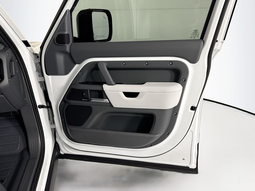 Thumbnail: 2026 Land Rover Defender - 27