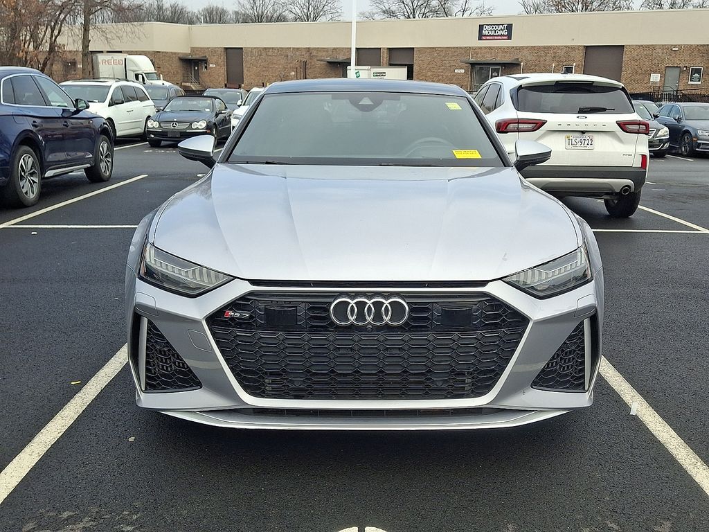 Thumbnail: 2023 Audi RS 7 - 2