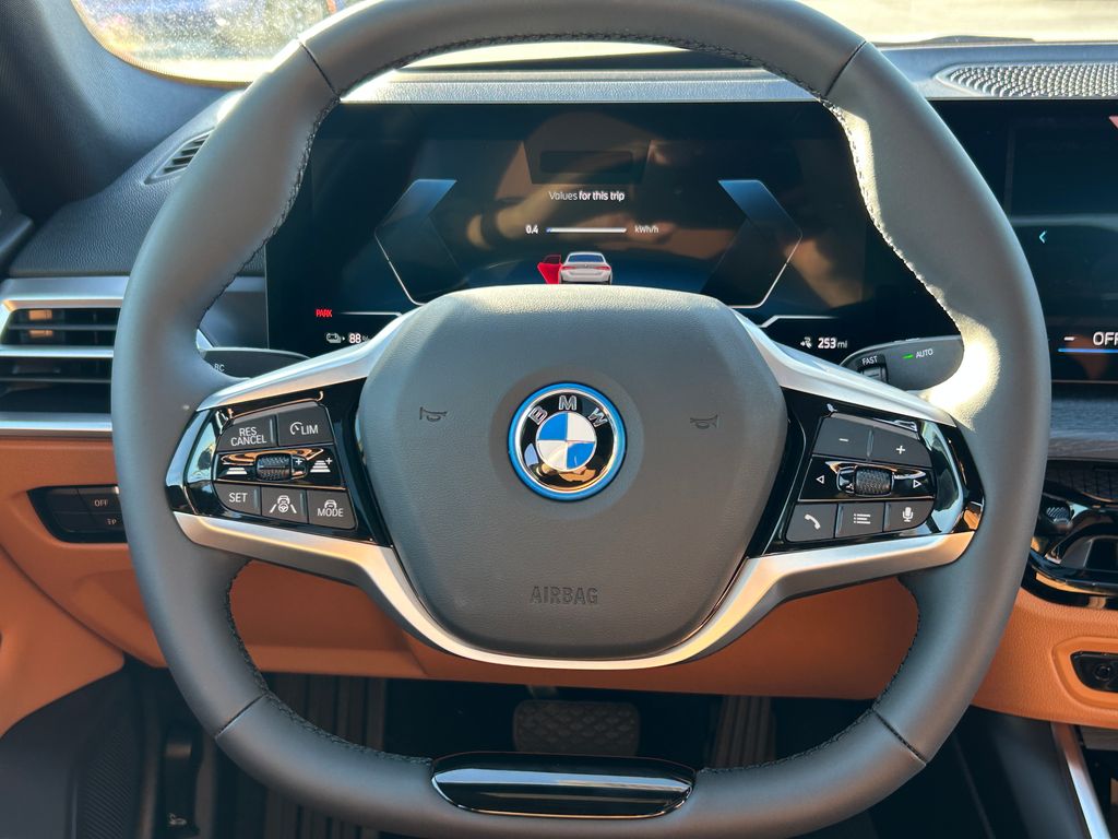 Thumbnail: 2026 BMW i4 - 18
