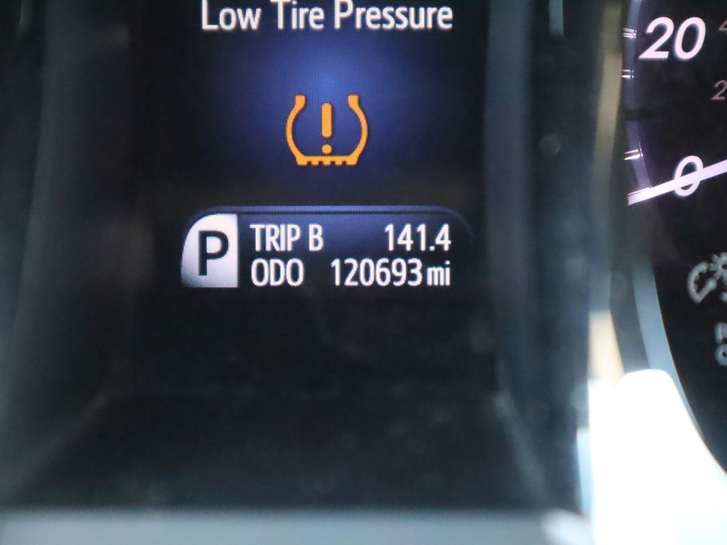 2014 Toyota Avalon XLE 20