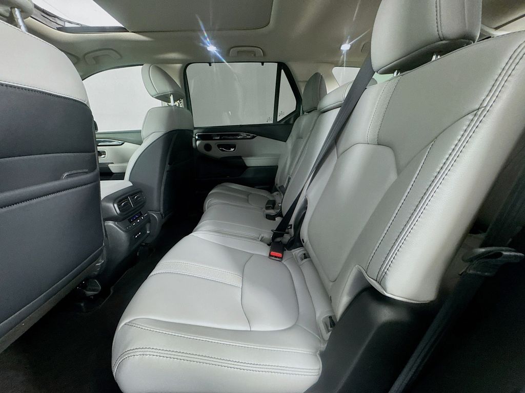 Used Car 2025 Honda Pilot  Touring For Sale In Austin, Texas