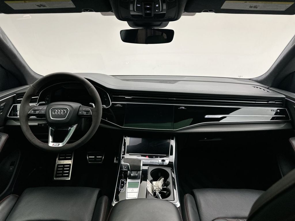 Thumbnail: 2023 Audi RS Q8 - 20