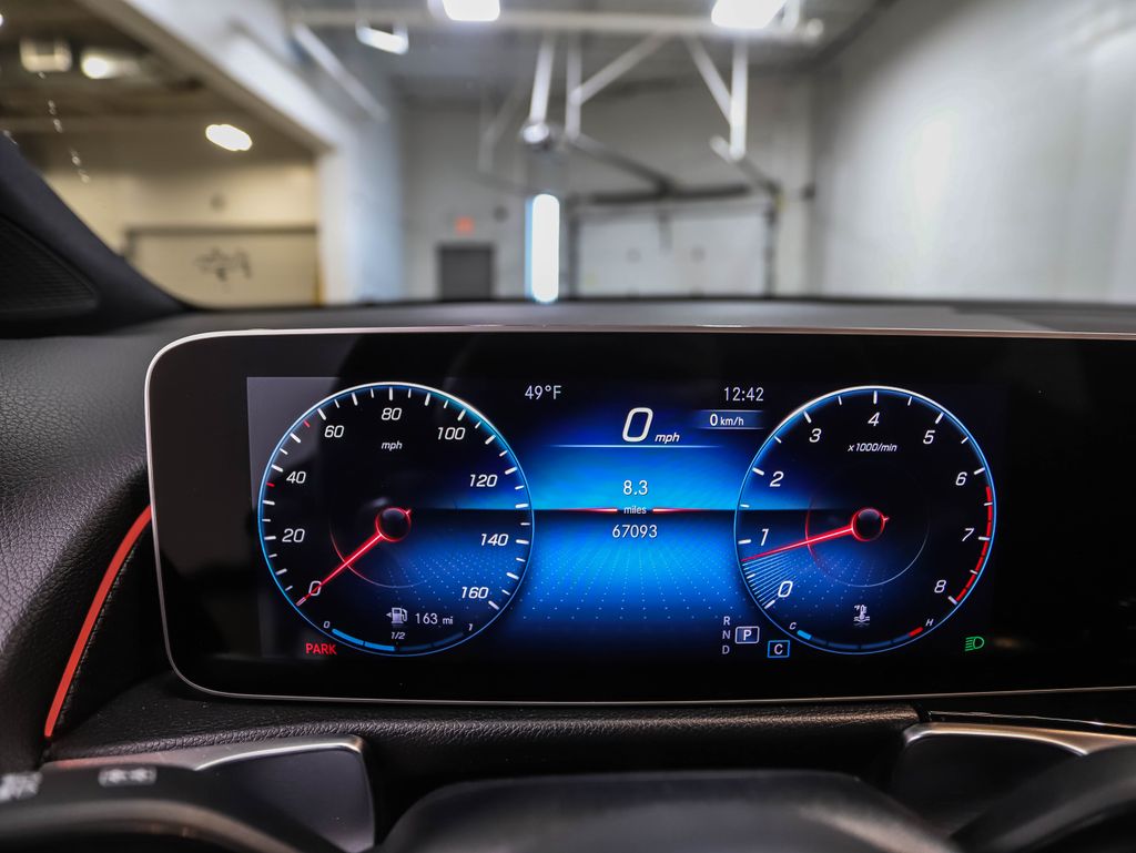 Thumbnail: 2021 Mercedes-Benz GLB - 14