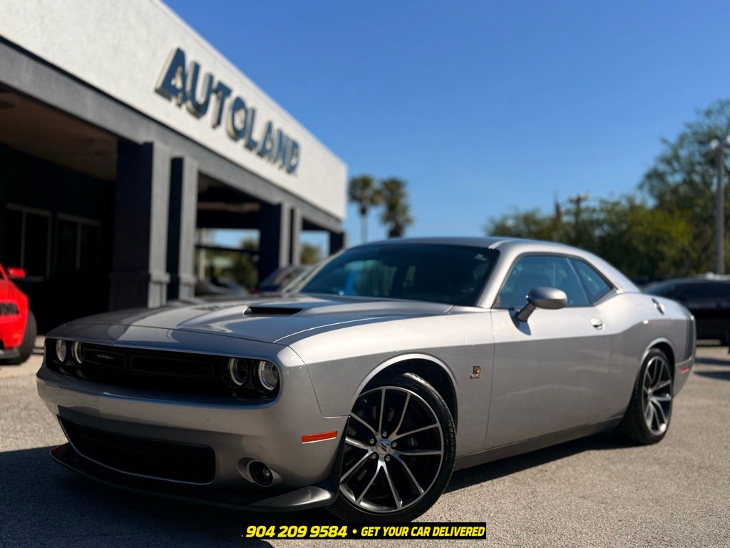 Silver (Billet Clearcoat) 2018 Dodge Challenger Coupe Rear-Wheel Drive 8-Speed Automatic