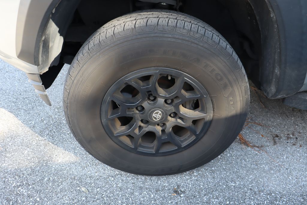 Thumbnail: 2023 Toyota Tacoma - 4