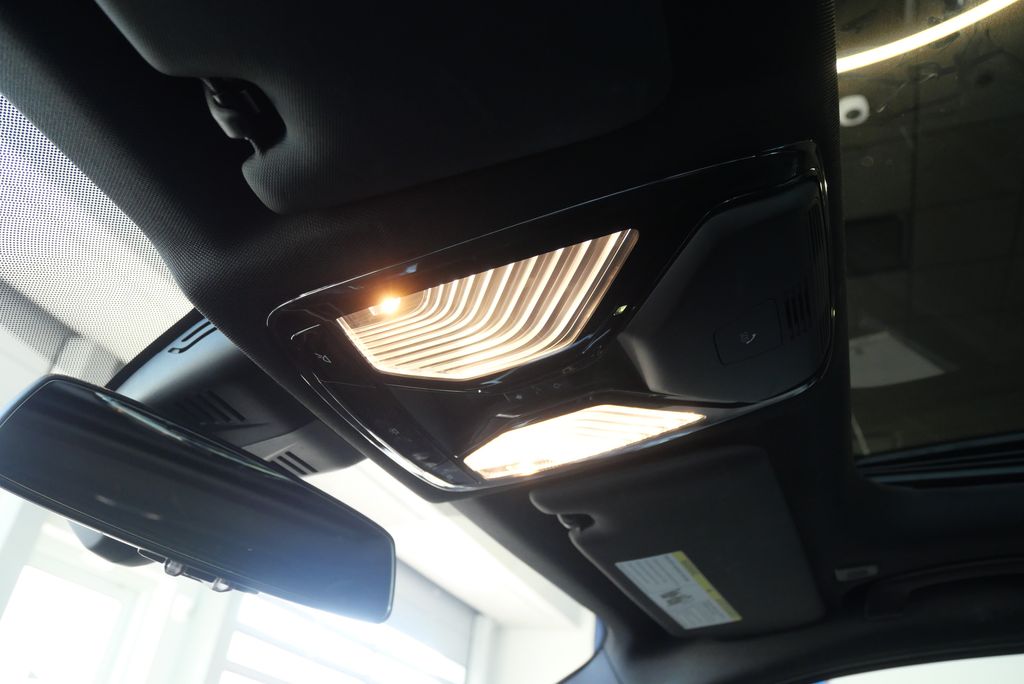 2024 BMW 3 Series 330i 20