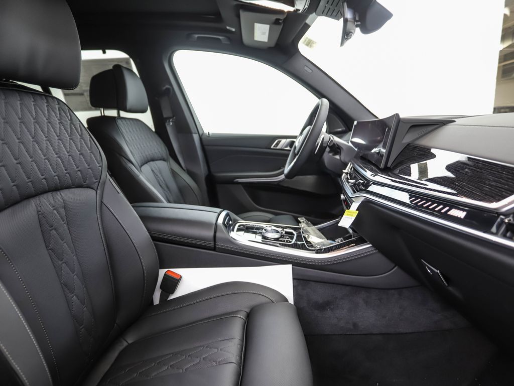 Thumbnail: 2026 BMW X5 - 30