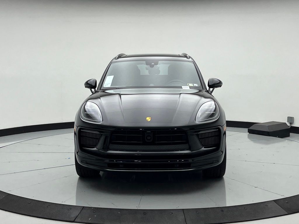 Thumbnail: 2025 Porsche Macan - 6