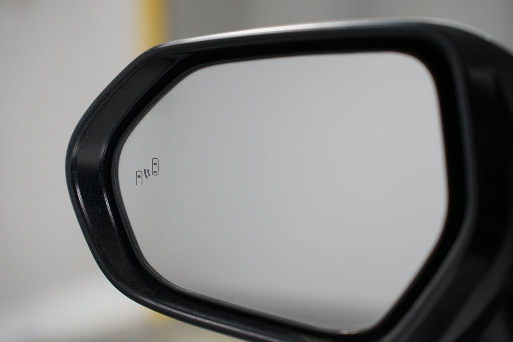 Thumbnail: 2025 Toyota Camry - 27