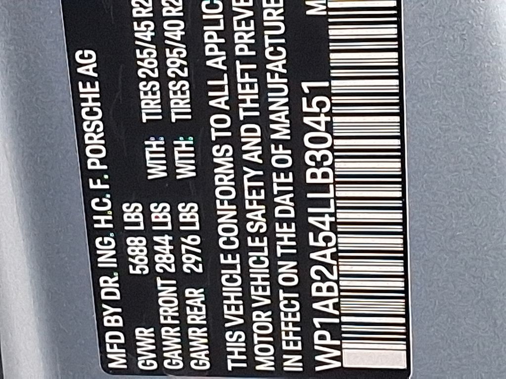 Thumbnail: 2020 Porsche Macan - 29