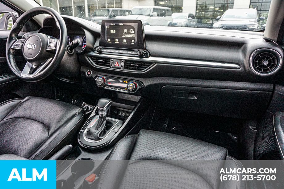 Used 2019 Black Kia EX image 24