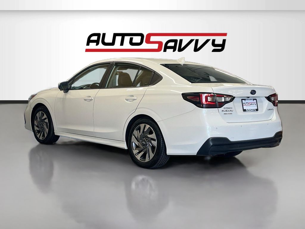 Used 2024 Crystal White Pearl Subaru Limited image 5