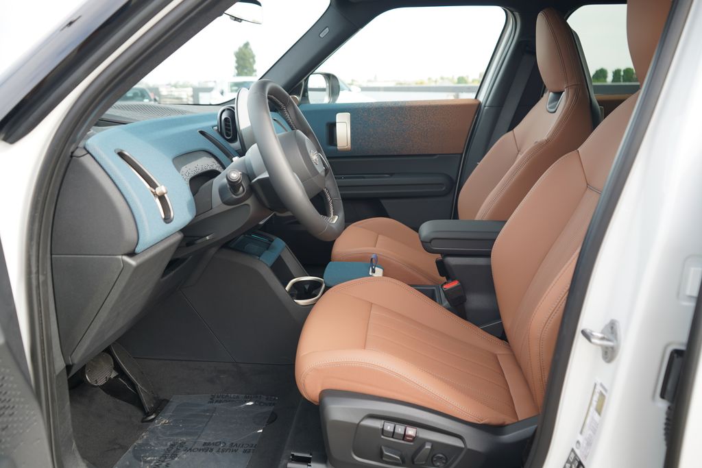 Thumbnail: 2027 MINI Cooper Countryman - 6