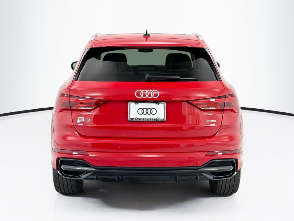 Thumbnail: 2021 Audi Q3 - 6