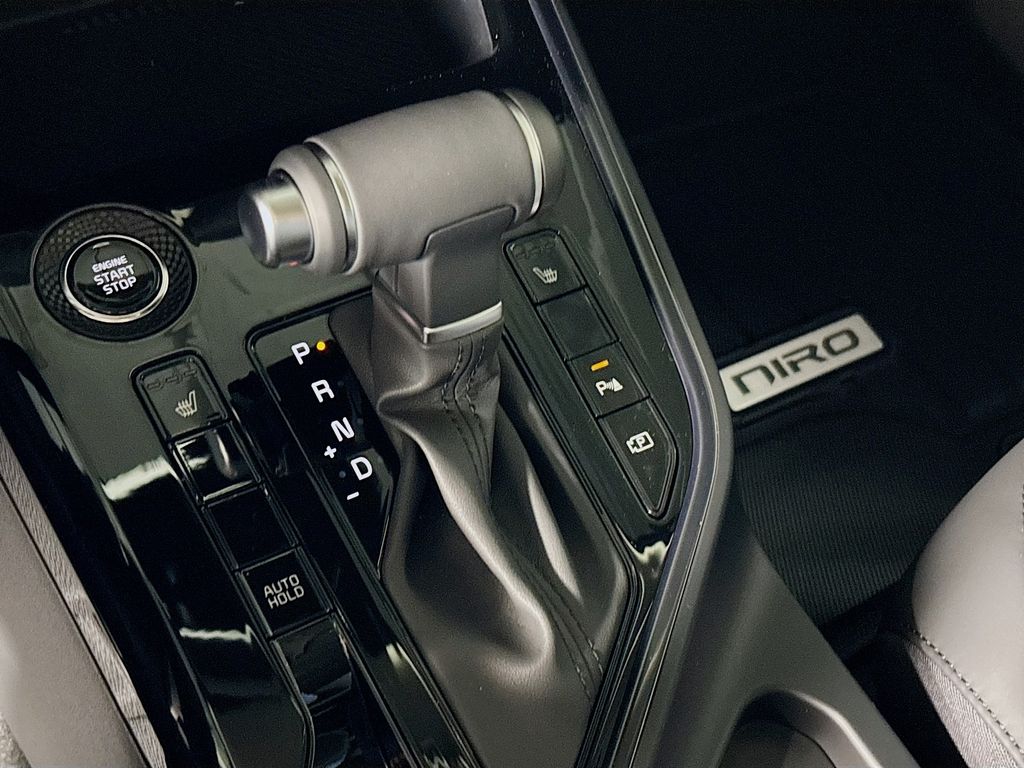 2025 Kia Niro EX Touring