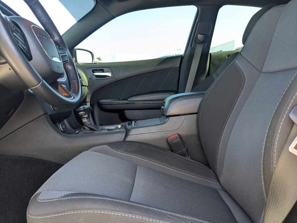 2021 Dodge Charger SXT RWD