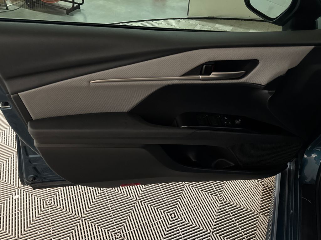 Certified Used 2025  Toyota SE image 15