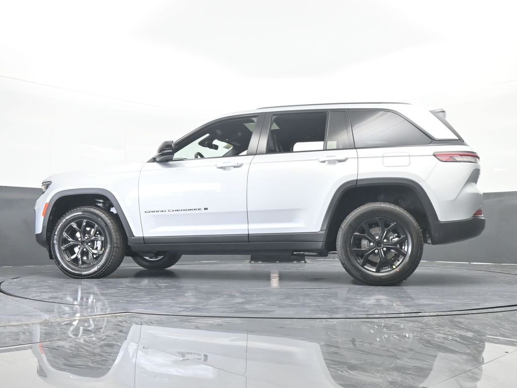 New 2025 Silver Zynith Jeep Altitude X image 51