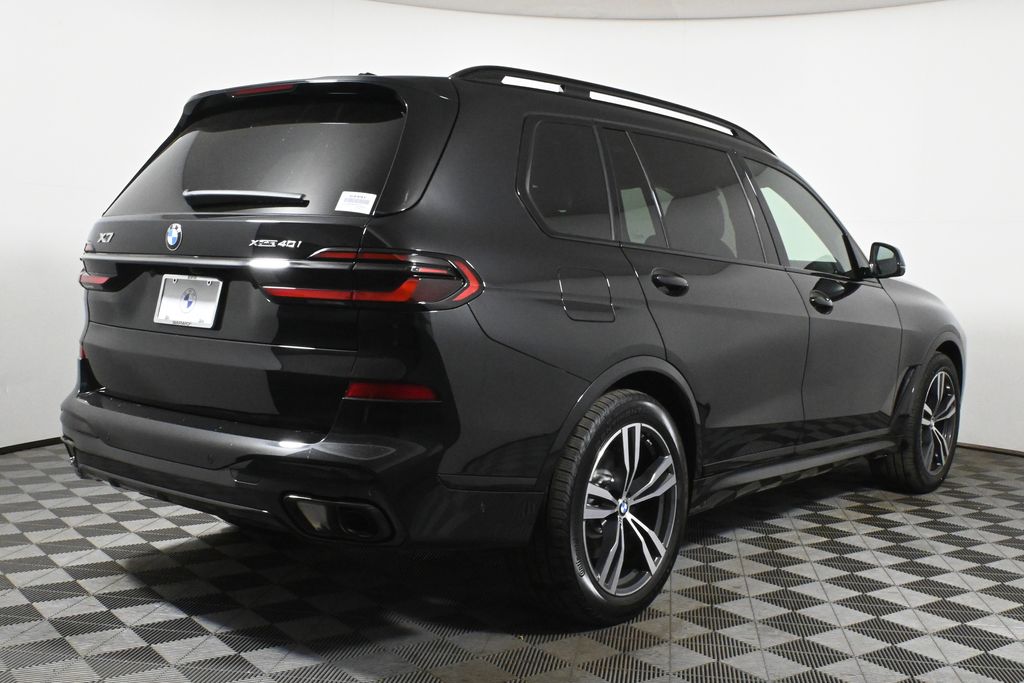 2025 BMW X7 xDrive40i 7