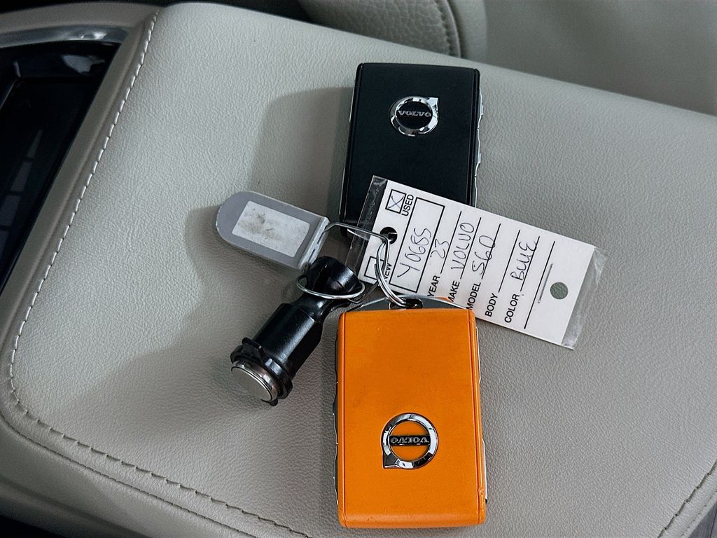 Used 2023 Blue Volvo Ultimate image 36