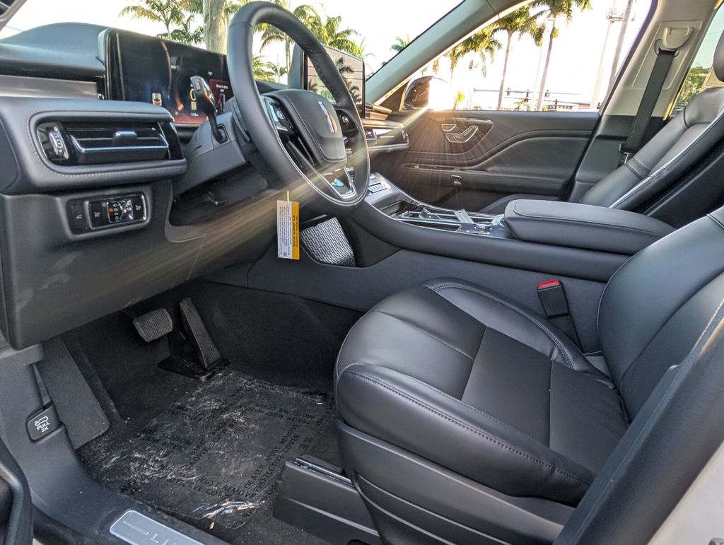 new 2026 Lincoln Aviator car, priced at $59,605