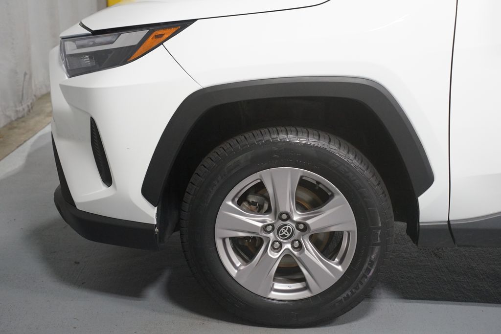 Thumbnail: 2022 Toyota RAV4 - 5