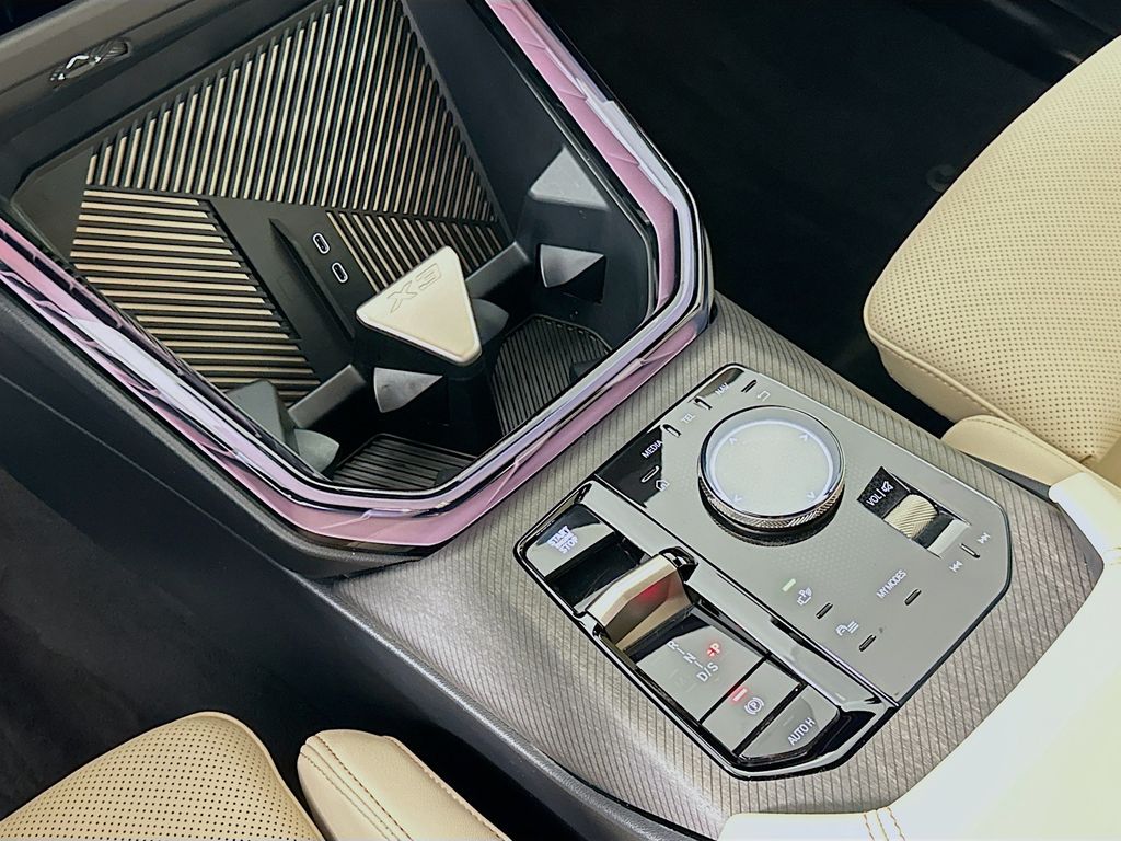 Thumbnail: 2025 BMW X3 - 16
