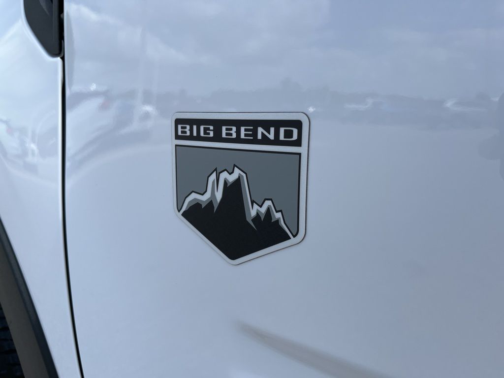 Thumbnail: 2021 Ford Bronco Sport - 11