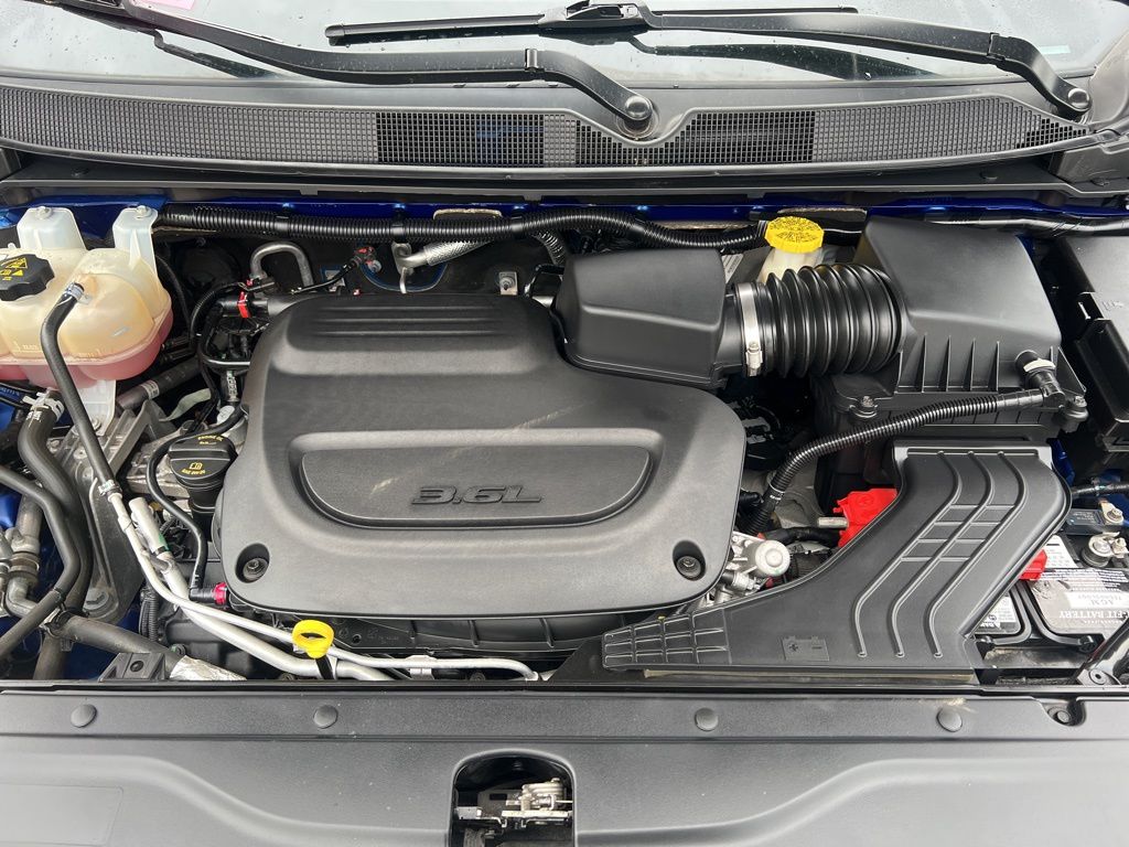 2020 Chrysler Pacifica Touring photo