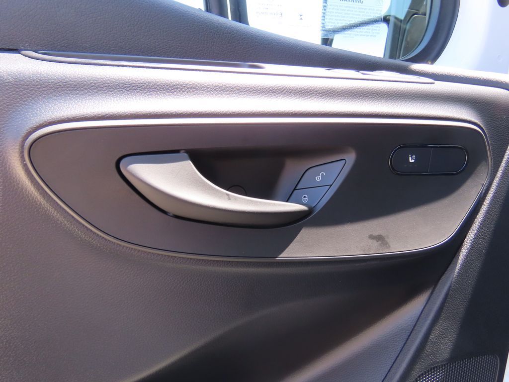 Thumbnail: 2025 Mercedes-Benz Sprinter - 21