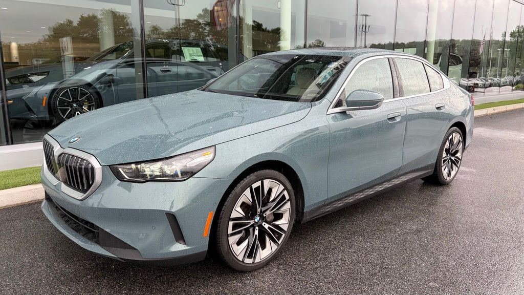 Cape York Green Metallic 2026 BMW 5 Series Sedan All-Wheel Drive 8-Speed Automatic