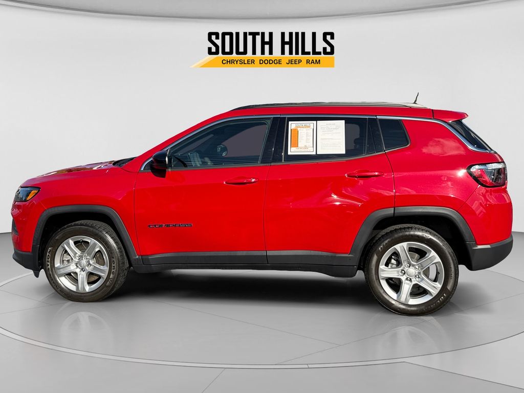 2023 Jeep Compass Latitude Red at South Hills CDJR