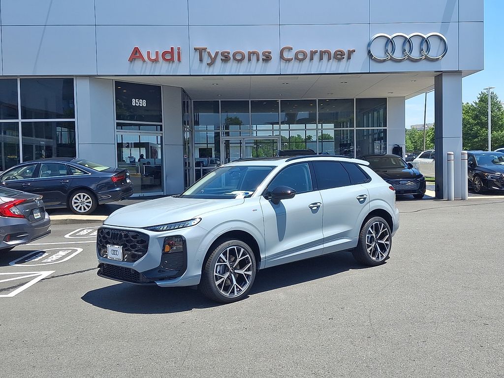 Thumbnail: 2026 Audi Q3 - 1
