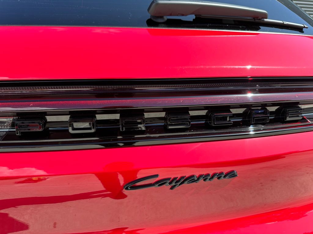Thumbnail: 2025 Porsche Cayenne - 12
