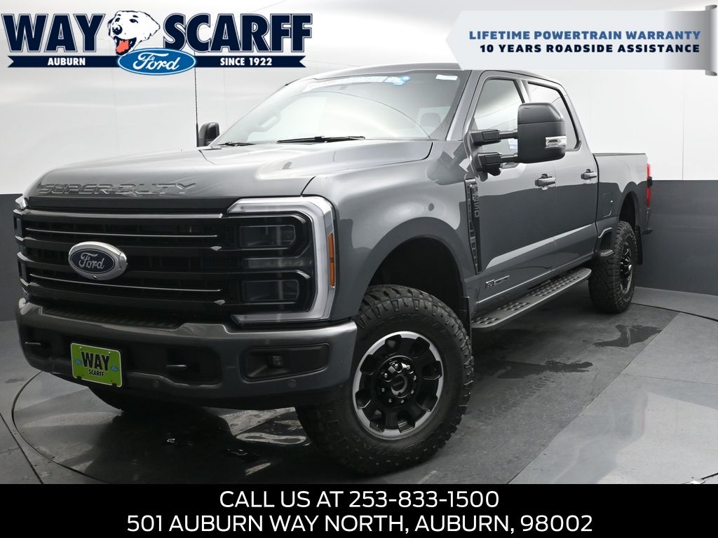 2026 Ford F-350 Super Duty Platinum's photo