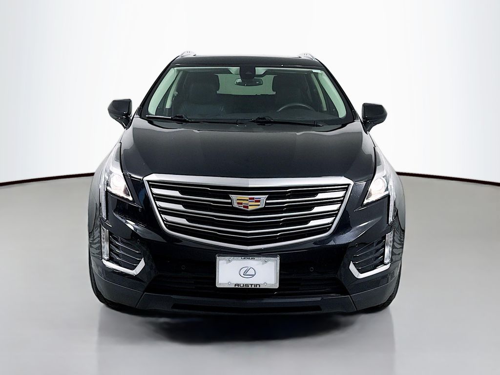 2017 Cadillac XT5 Luxury 2