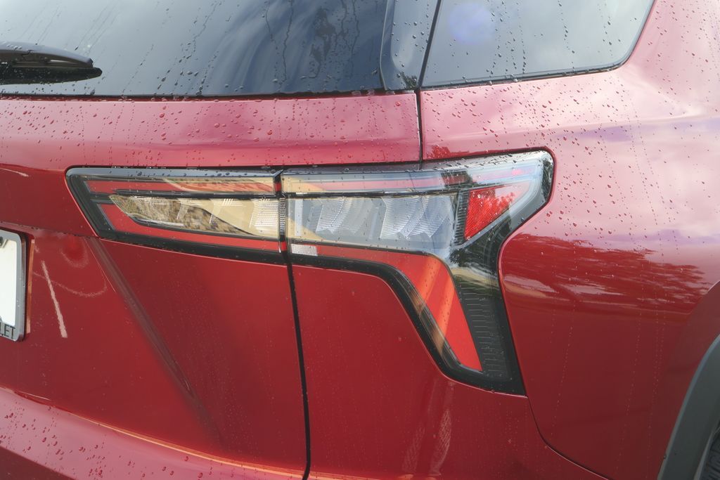 Thumbnail: 2027 Chevrolet Equinox - 7