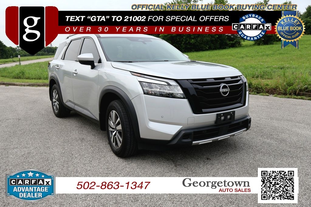 2023 Nissan Pathfinder SL