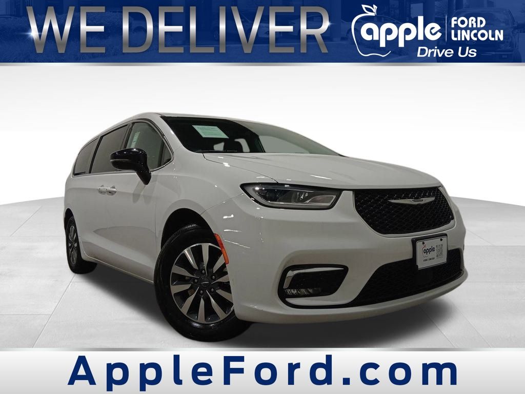 2024 Chrysler Pacifica Hybrid Select