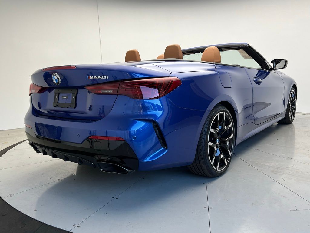 Thumbnail: 2025 BMW 4 Series - 5