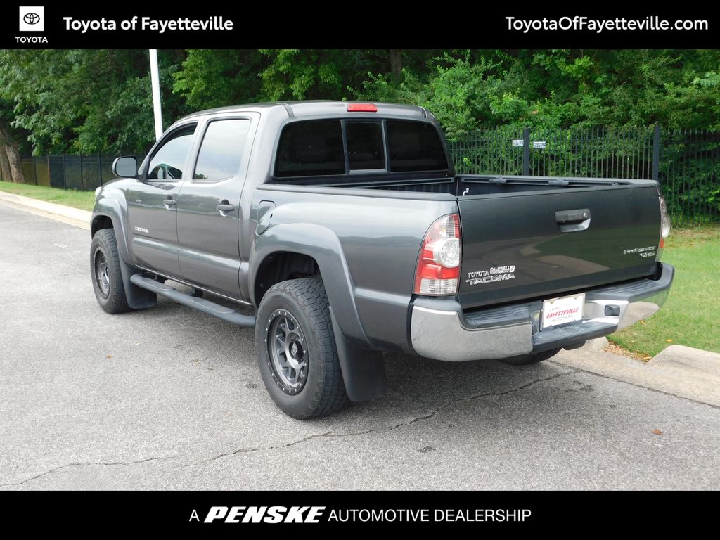 Thumbnail: 2013 Toyota Tacoma - 9