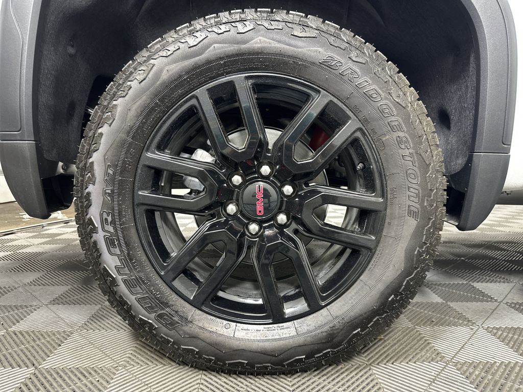 new 2025 GMC Sierra 1500 car, priced at $56,284