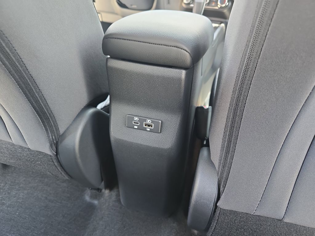 2025 Aspen White Tricoat/Super Black Nissan Kicks SV FWD SUV