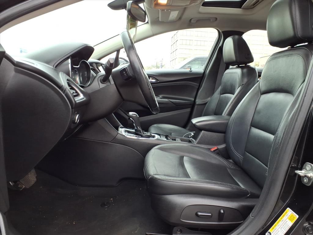 2016 Chevrolet Cruze #2