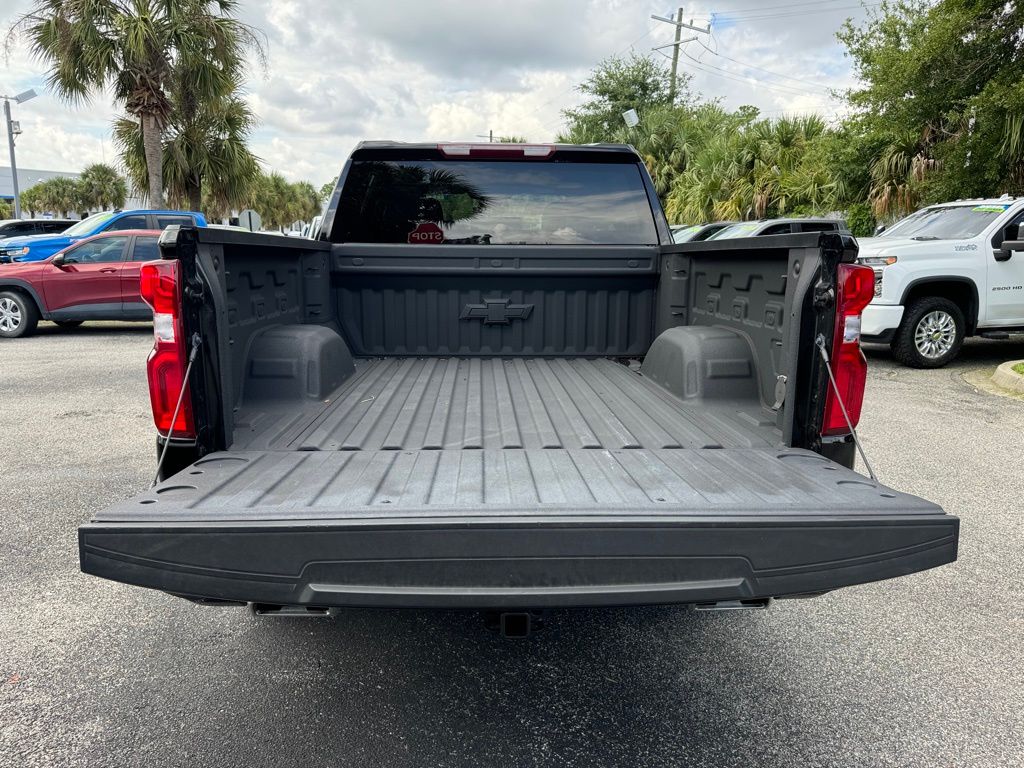 2023 Chevrolet Silverado 1500 RST 12