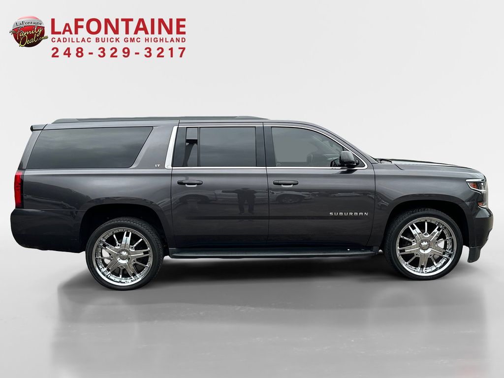 2018 Chevrolet Suburban LT 8