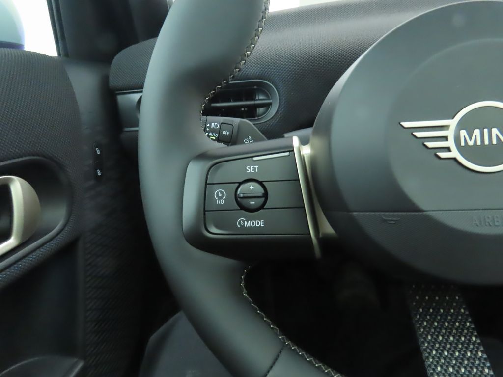 Thumbnail: 2026 MINI Cooper - 13