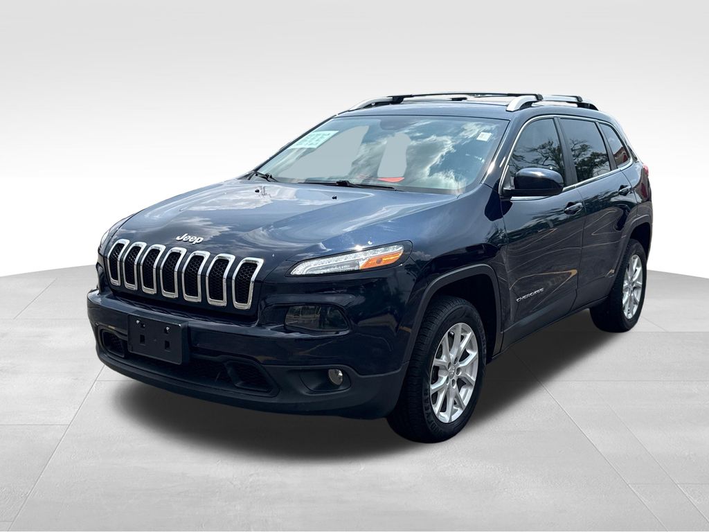 Used 2016 Jeep Cherokee Latitude with VIN 1C4PJLCB0GW166875 for sale in Waukesha, WI