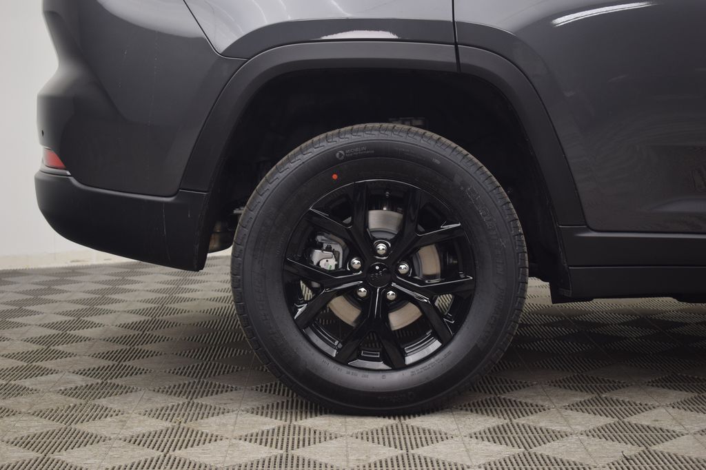 new 2026 Jeep Grand Cherokee car, priced at $47,476