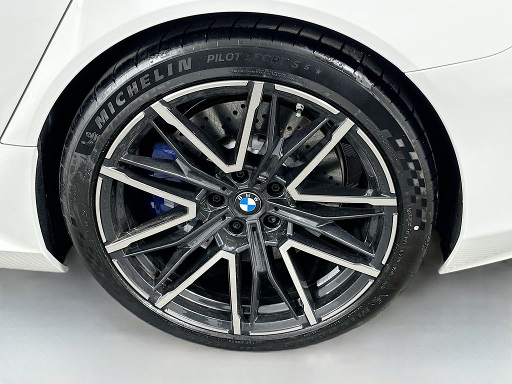 Thumbnail: 2026 BMW M5 - 23